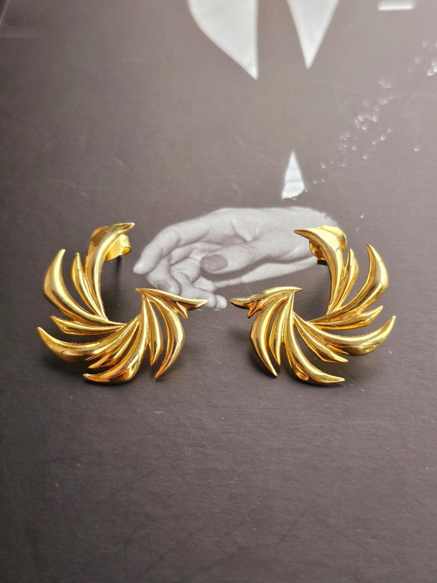 Eternal Flame Earrings - MYSTIC CARAT